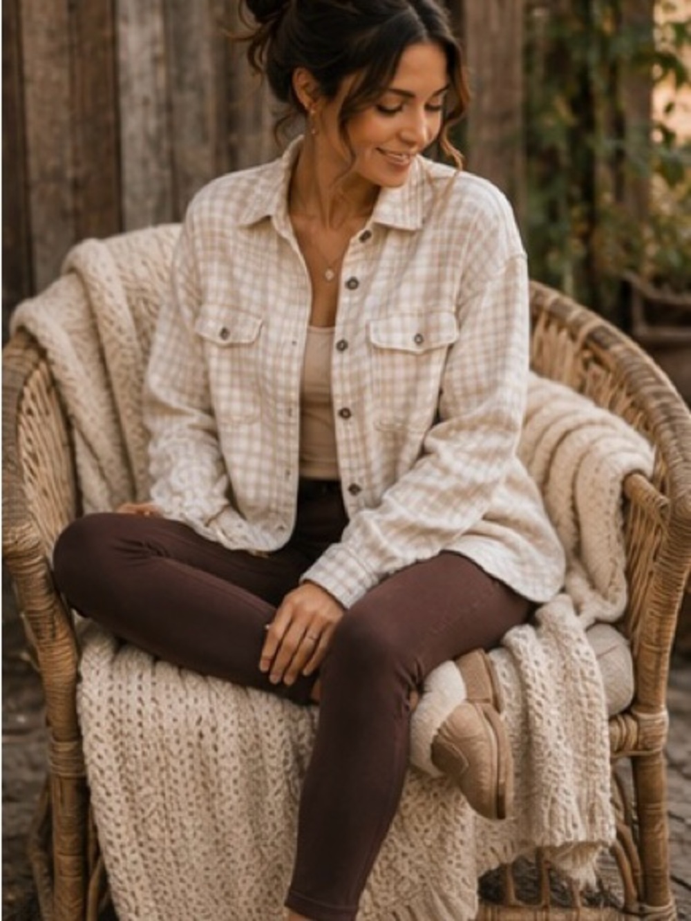 Hollister Boyfriend Fit Plaid Shacket Cream Cotton Shirt Jacket Pockets S